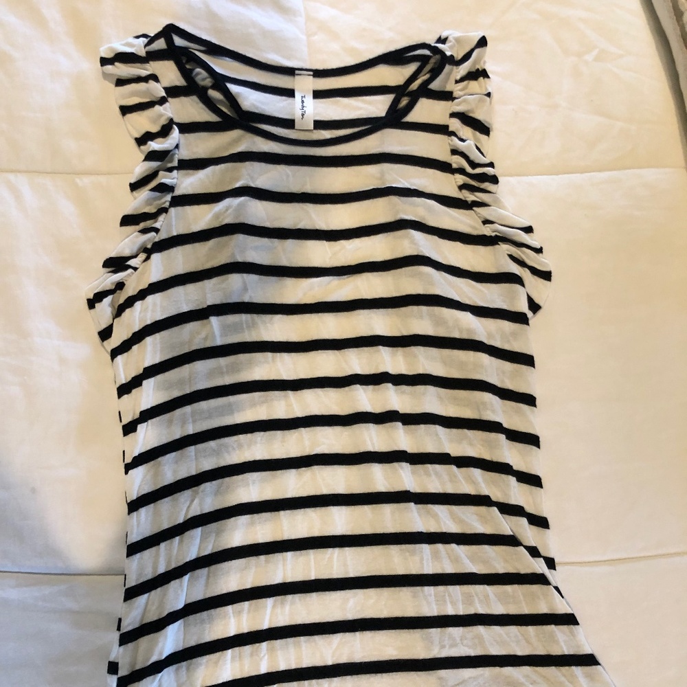 Twenty Ten sleeveless shirt